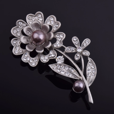 Vintage Blumen Brosche Für Damen Legierung Strass Besetzt Kunstperle Korsage Elegante Florale Kleidung Nadel Für Anzug Kleid Hochzeit Schmuck