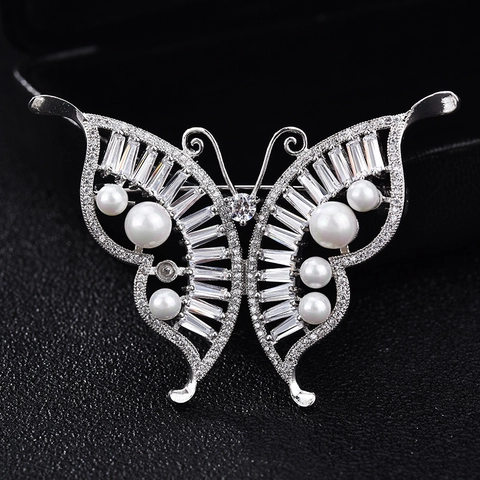 Luxe Koperen Vlinder Brosche Pin Elegant Zirconia Kunstparel Ingelegde Brosche Voor Dames Huwelijk Feest Kleding Accessoires