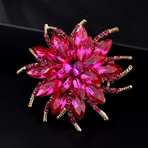 Élégante Broche Fleur Pour Femme Vintage Verre Strass Cristal Floral Broche Alliage Pin Accessoires Bijoux Pour Mariage Banquet