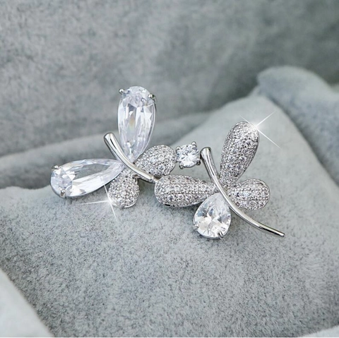Broche de Doble Mariposa de Circón de Lujo para Mujer Elegante de Cobre Plateado Incrustado Hebilla de Bufanda Joyería de Boda