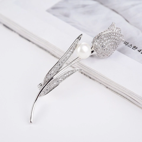 Elegante Spilla a Tulipano in Rame Con Zirconia Cubica e Perla Artificial per Donna Gioielli Accessori per Matrimonio Festa