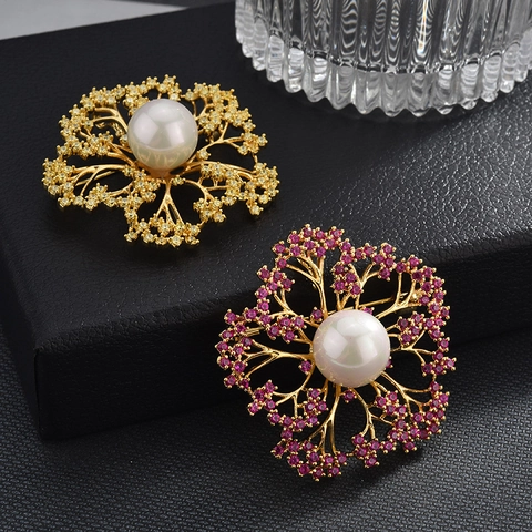 Elegant Copper Zirconia Camellia Flower Brooch For Women Artificial Pearl Floral Pin For Suits Wedding Party Jewelry