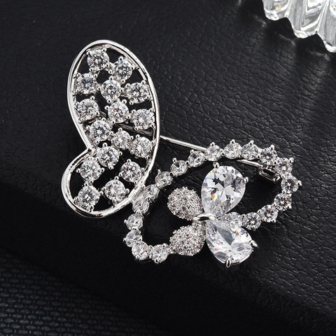 Elegante Broche de Mariposa de Circonia para Mujer Alfiler de Cobre de Alta Gama para Abrigo Traje Joyería Creativa Regalo
