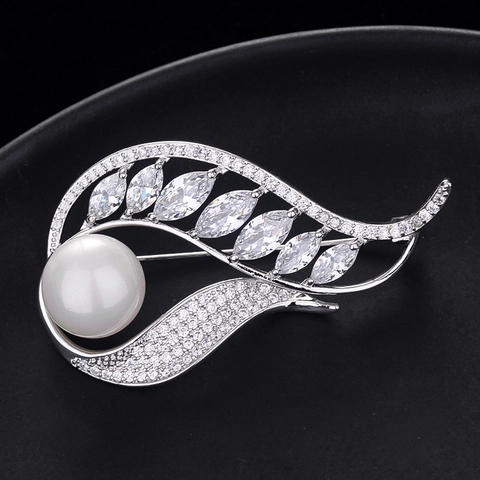 Spilla a Foglia in Rame di Moda Coreana per Donna Con Zirconia e Perla Artificiale Elegante Spilla per Abito Cappotto Gioielli