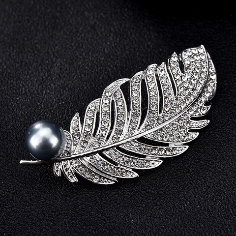 Elegante Spilla a Piuma in Lega Con Strass e Perla Artificial Grigia per Donna Placcata Argento Gioielli di Moda Spilla per Abito