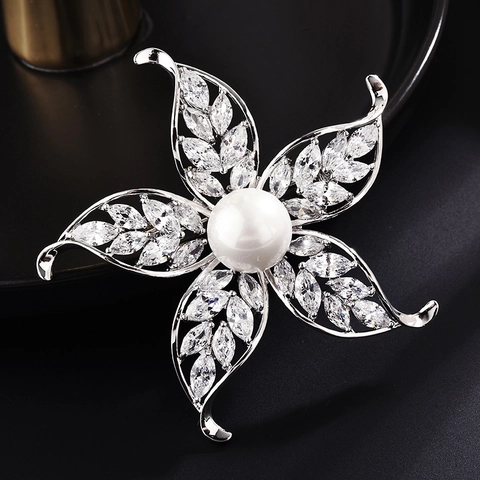 Elegante Kupfer Blumen Brosche Mit Künstliche Perle Und Marquise Zirkon Eingelegt Silber Weißgold Brosche Für Damen Hochzeit Party Schmuck