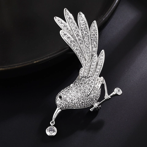 Elegante Spilla Animale Uccello in Rame con Zircone Intarsiato Strass Spilla Argento per Donna Accessori Gioielli Moda