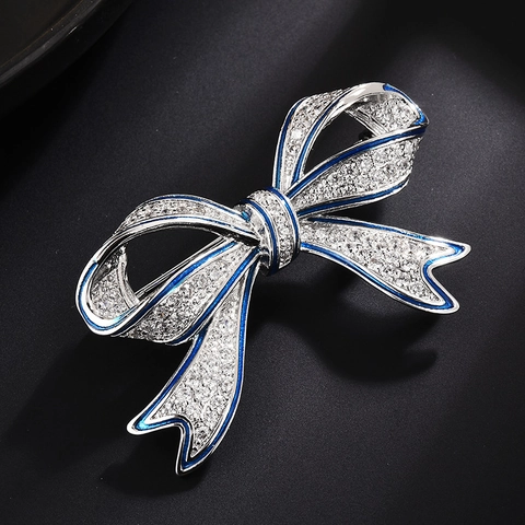 Elegante Spilla a Fiocco Con Micro-intarsio di Zirconi Strass Smalto Blu Gioielli in Rame per Donna Abito da Sera