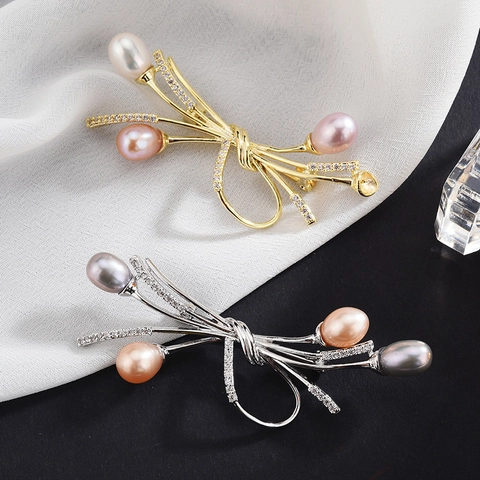 Eleganter Kupfer Zirkonia Schleife Brosche Mit Bunten Süßwasserperlen Modeschmuck Accessoire Für Damen Hochzeit Bankett