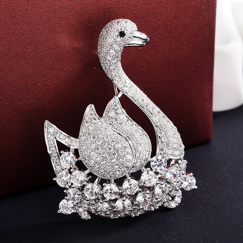 Eleganter Kupfer Zirkonia Schwan Brosche Pin Für Damen Versilbert Tierform Brustnadel Für Bankett Hochzeit Party Kleidung Schmuck