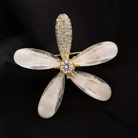 Luxus Vergoldete Kupfer Zirkon Blume Brosche Pin Mit Muschel Blütenblätter Elegante Schmuck Für Damen Bankett Hochzeit Zubehör