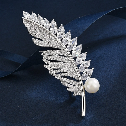 Eleganter Feder Brosche Für Damen Kupfer Zirkonia Künstliche Perle Anzug Anstecknadel Luxus Hochzeit Party Schmuck Geschenk