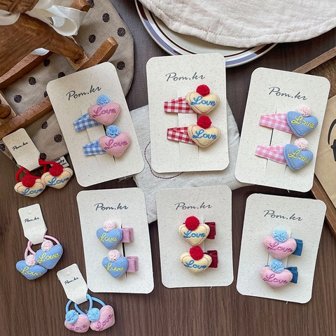 Fermagli per Capelli e Elastici per Bambini in Tessuto a Cuore Con Ricamo Love e Dettaglio Pompon Motivo a Quadretti