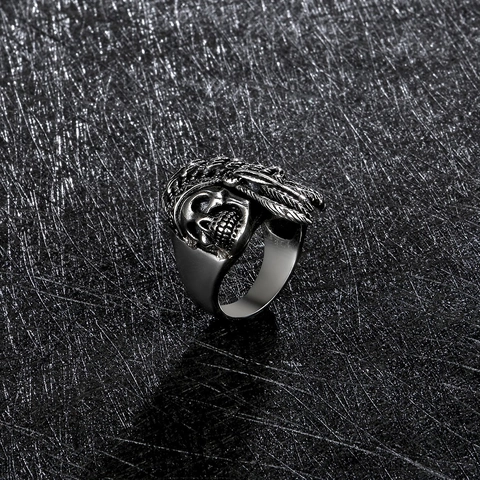 Vintage Stainless Steel Indian Chief Skull Ring For Men Gothic Punk Biker Distressed Feather Finger Ring Jewelry Gift