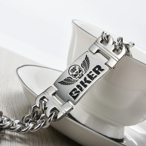 Men Stainless Steel Biker Bracelet With Skull Wings Design Punk Rock Heavy Metal Cuban Chain Jewelry Fashion Silver Tone