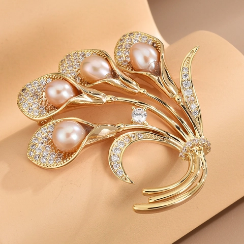 Eleganter Vergoldeter Tulpe Brosche Für Damen Kupfer Zirkonia Eingelegt Süßwasserperle Blumen Brosche Anzug Pin Schmuck