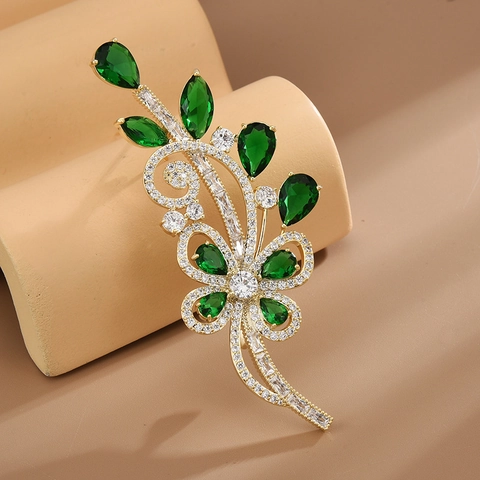 Elegant Copper Flower Brooch With Green Zirconia Inlaid Vintage Qipao Accessories Fine Jewelry Brooches For Women