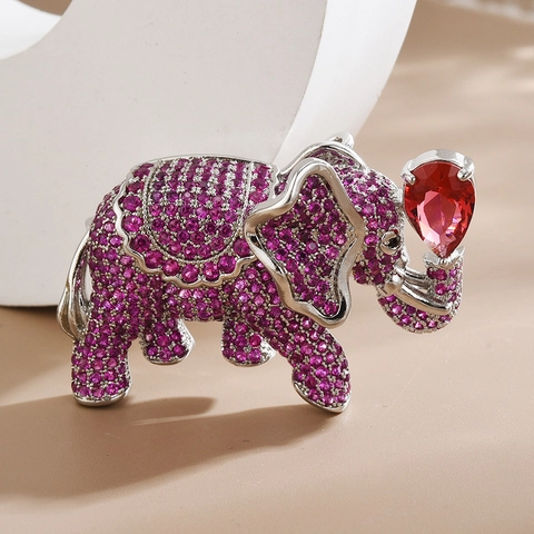 High End Elephant Brooch Copper Inlaid Zirconia Animal Shape Luxury Rhinestone Apparel Accessories Gift For Women