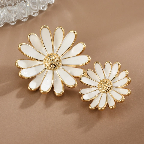 Elegante Broche de Doble Margarita Blanca de Cobre Esmalte Floral Pin de Solapa para Mujer Joyería de Moda Accesorio para Vestido Abrigo