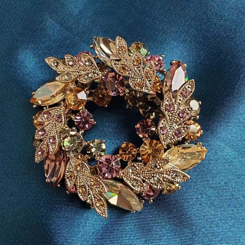 Eleganter Brosche Kranz Aus Legierung Mit Zirkonia Vintage Bunter Kristall Brustnadel Goldfarben Damen Modeschmuck Zubehör