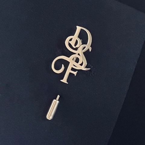 Luxus Legierung Buchstabe DSF Brosche Nadel Vergoldete Anstecknadel Business Anzug Zubehör Für Herren Damen Schmuck Reversnadel