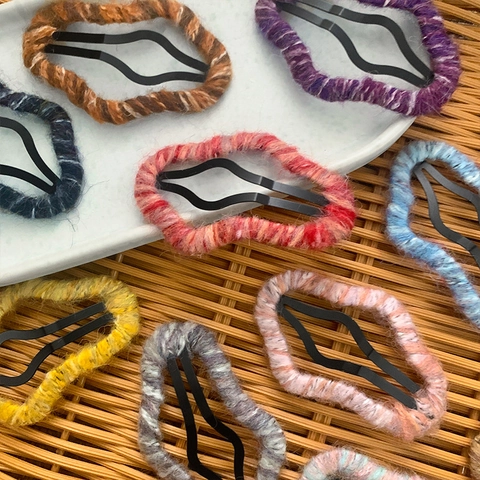 Fermaglio per Capelli a Nuvola in Filato di Maglia Fatto a Mano Fermaglio a Scatto Avvolto in Lana Vintage per Donna Accessori Capelli