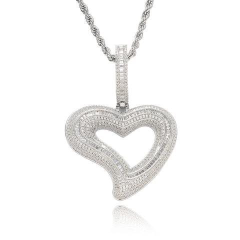 Collana con Pendente a Cuore Iced Out Hip Hop Pendente a Forma di Cuore in Rame Zirconia con Catena a Corda in Acciaio