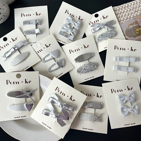 Juego de Pinzas para el Cabello con Forma de Corazón y Lazo de Cuero Sintético Plateado Hechas a Mano Horquillas con Purpurina de Aleación para Niñas Accesorios para el Cabello Minimalistas