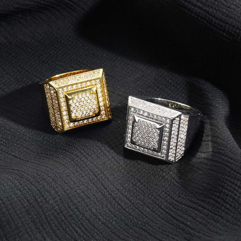 Anello Quadrato Hip Hop da Uomo in Rame Micro Intarsiato Zirconia Placcato Oro Argento Geometrico Gioiello di Moda