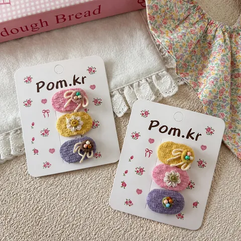 Zoete Gebreide Stoffen Haarclips voor Kinderen Met Kleurrijke Bloem Borduurwerk Handgemaakte Meisjes Haaraccessoires voor Dagelijks Gebruik