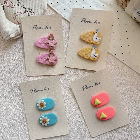Ensemble de Pinces à Cheveux en Tissu Brodé Fleurs Animaux pour Filles Mignon Motif Ours Canard BB Clips Accessoires Cheveux