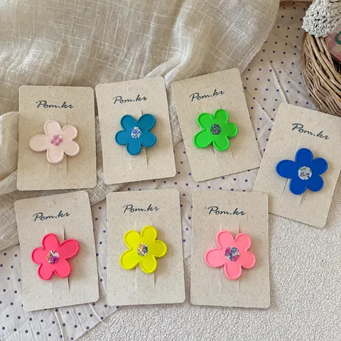 Dulce Pinza para el Cabello de Flor Mate Coreana Para Niños Color Caramelo Resina Pasador Floral Pinza Lateral Niñas Accesorios para el Cabello
