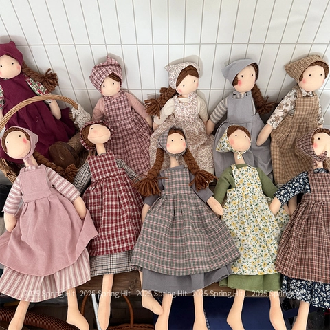 Handmade Pastoral Cloth Doll Vintage Floral Plaid Dress Rag Doll Soft Stuffed Toy For Children Gift Home Decoration