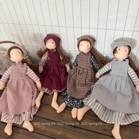 Handmade Pastoral Cloth Doll Vintage Floral Plaid Dress Rag Doll Soft Stuffed Toy For Children Gift Home Decoration