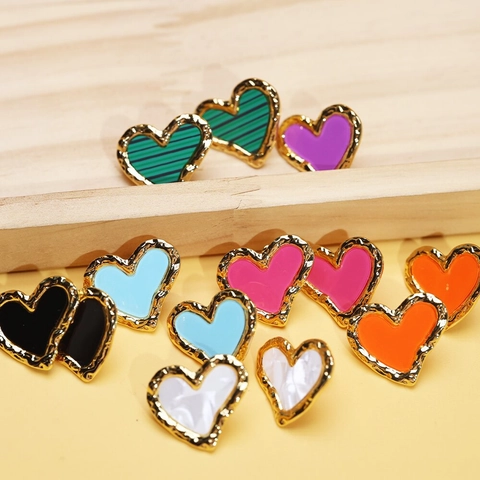 Vintage Stainless Steel Heart Stud Earrings For Women Gold Plated Hammered Texture Drip Oil Enamel Fashion Jewelry Earings