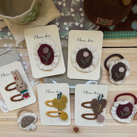 Handmade Floral Fabric Hair Clips And Hair Ties For Girls Pastoral Style Sweet Autumn Winter Embroidered Lace Butterfly Mushroom Bunny Hair Accessories