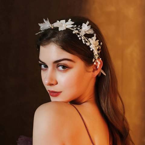 Vite per Capelli da Sposa Fatta a Mano Con Fiori in Tessuto Bianco E Künstliche Perle Finte Tocado Floreale per Matrimonio Accessori