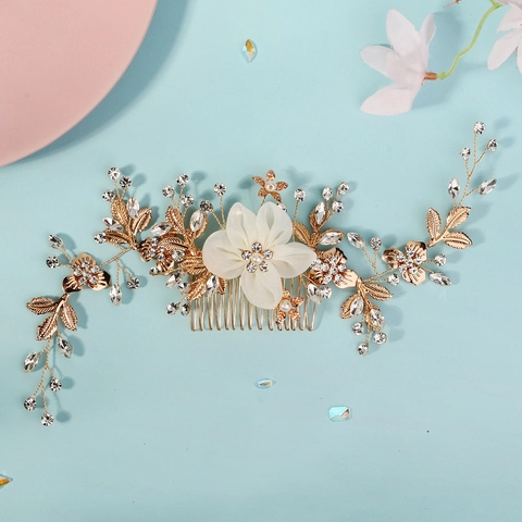 Elegante Pettine per Capelli da Sposa Dorato Con Fiore in Tessuto Bianco Decorazione di Strass e Künstliche Perle Copricapo da Sposa per Donna