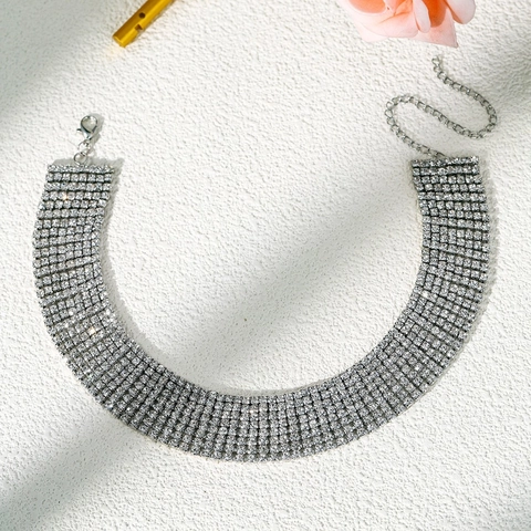 Collier Choker Multicouche en Strass Étincelant de Luxe Pour Femmes Collier de Déclaration Brillant Pour Bijoux de Banquet de Fête de Mariage