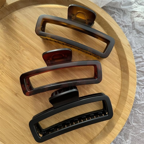 Large Rectangle Hair Claw Clip Matte Finish Tortoiseshell Pattern Plastic Non-slip Hairpin Fashion Shark Clip For Women Hair Accessories