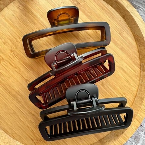 Large Rectangle Hair Claw Clip Matte Finish Tortoiseshell Pattern Plastic Non-slip Hairpin Fashion Shark Clip For Women Hair Accessories