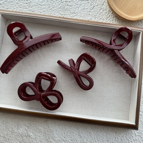 Simple Glossy Plastic Resin Hair Claw Clip Wine Red Solid Color Large Shark Clip For Women Daily Styling Accessories