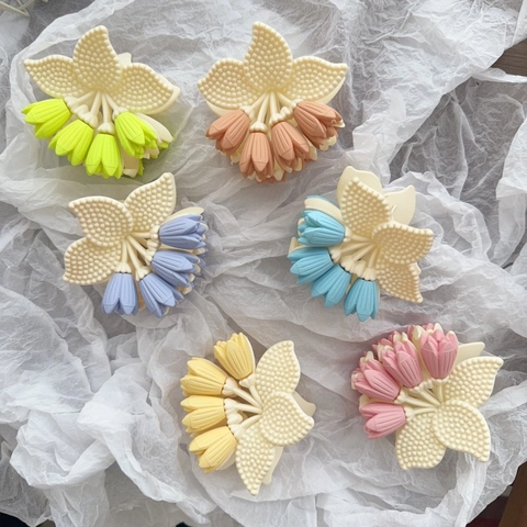 Matte Blume Haarklammer Für Damen Tulpe Floral Haarschmuck Matte Kunststoff Hai Clip Für Urlaub Täglichen Gebrauch