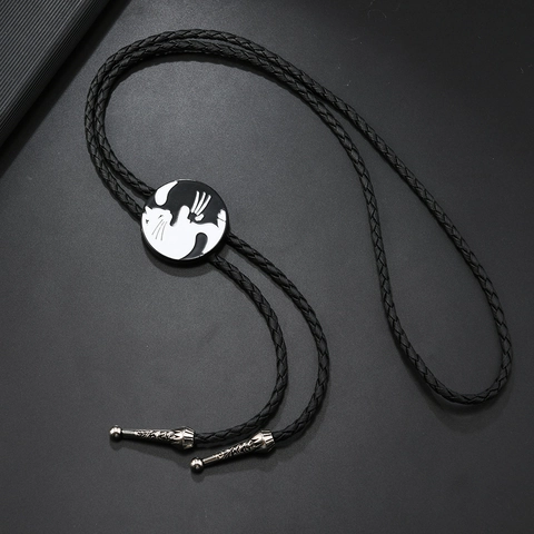 Vintage Unisex Katze Yin Yang Bolo Krawatte Retro Schwarz Leder Seil Legierung Emaille Anhänger Halskette Für Damen Herren Schmuck