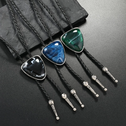 Vintage Western Cowboy Bolo Krawatte Legierung Dreieck Kunststein Anhänger Geflochtene Leder Seil Halskette Herren Damen Schmuck