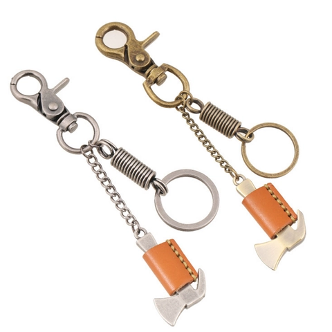 Portachiavi da Uomo Vintage in Metallo e Pelle di Vacchetta Pendente a Forma di Martello Ascia Stile Industriale Accessorio per Zaino
