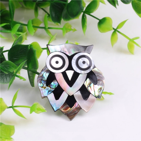 Broche Hibou en Coquille d'Abalone Vintage pour Femmes Forme d'Animal Iridescente Nacre Broche Alliage Bijoux de Mode Rétro Accessoire Cadeau
