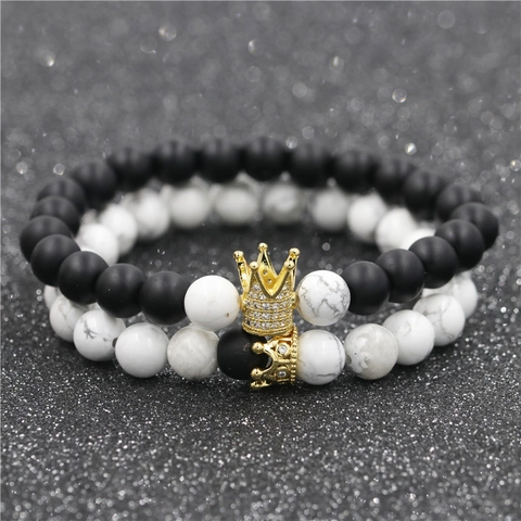 Braccialetto Elastico in Pietra Lavica Naturale e Turchese Bianco con Corona in Rame Micro Zirconia per Gioielli Unisex