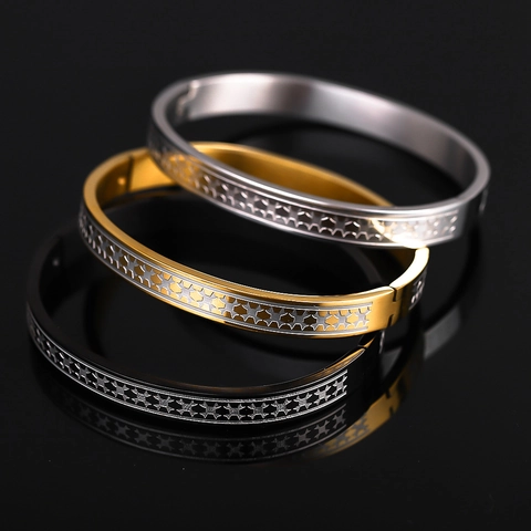 Edelstahl Armreif Mit Graviertem Sternscharnier Für Damen Herren Vakuumplattiert 18K Gold Silber Schwarz Retro Schmuck