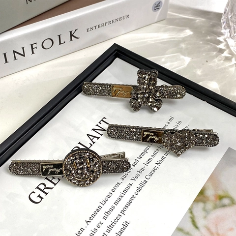 Strass Bär Herz Smiley Haarklammer Entenschnabel Haarnadel Legierung Minimalistischer Luxus Haarschmuck Für Damen Alltag Party